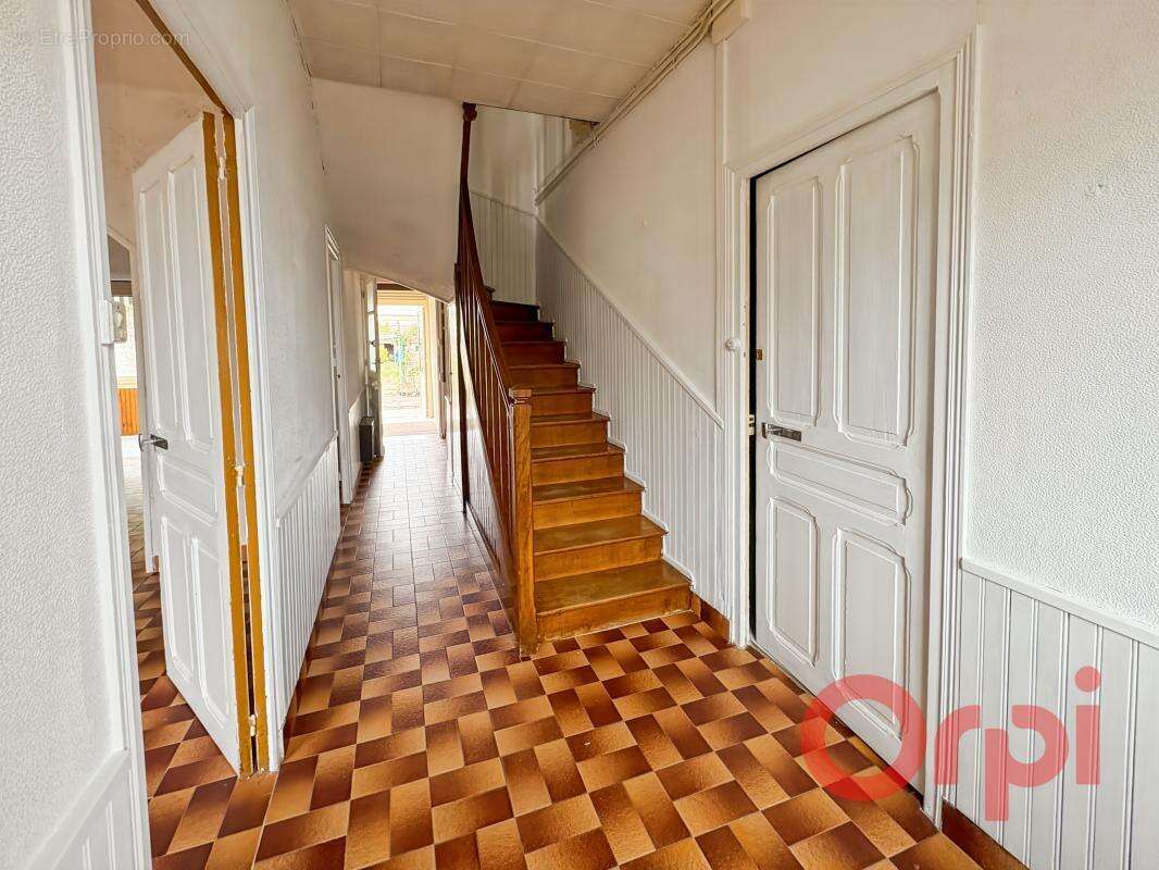 Maison à SAINT-AMAND-MONTROND