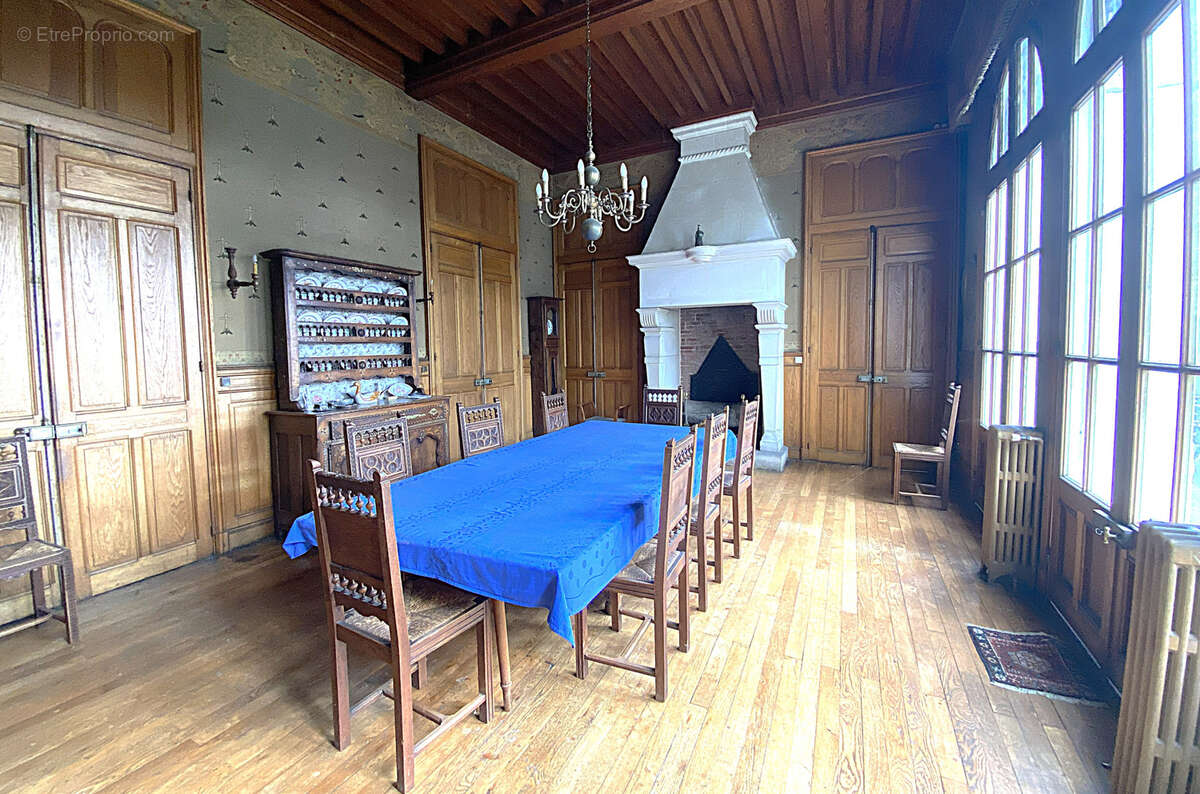 Château de 1905 sur plus de 6 hectares aux portes de Périgueux. - photo 6