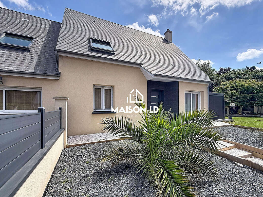 Maison à MONDEVILLE
