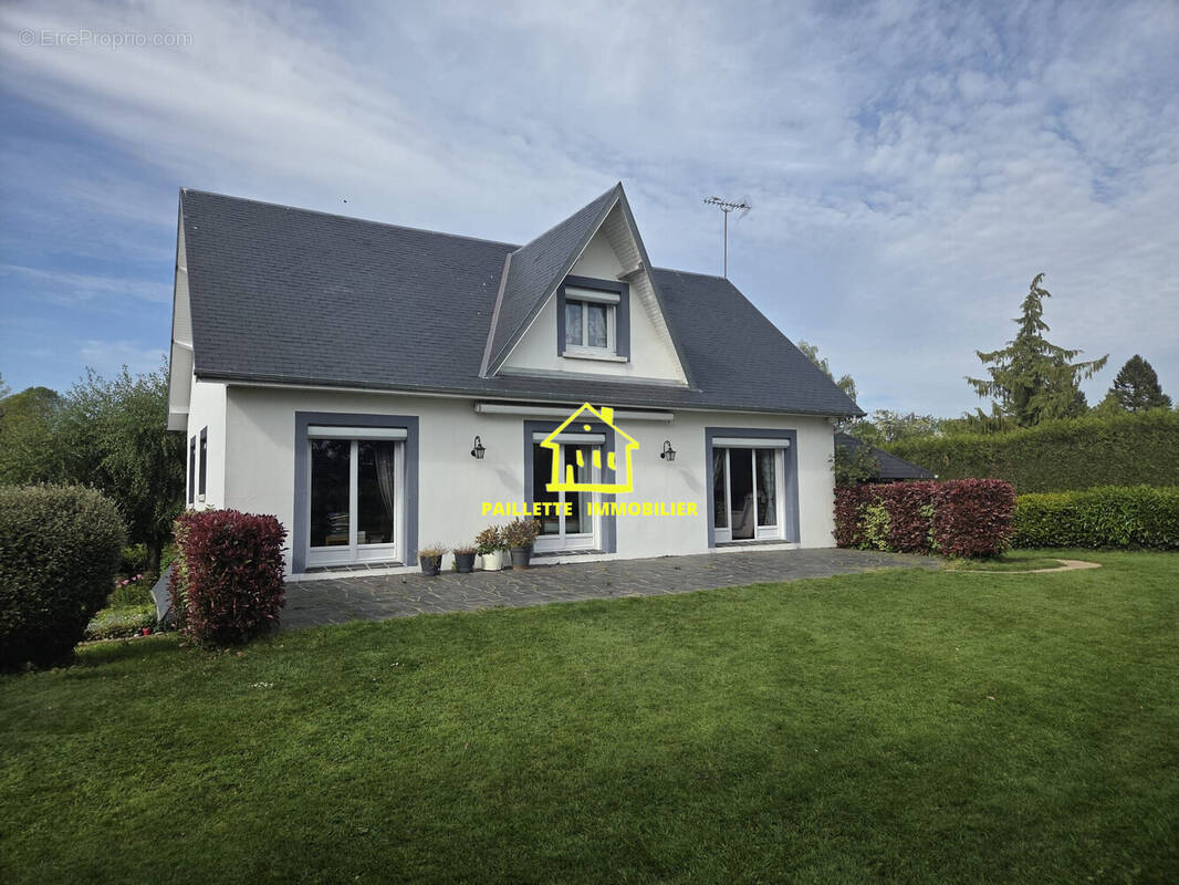 Maison à SAINT-ROMAIN-DE-COLBOSC