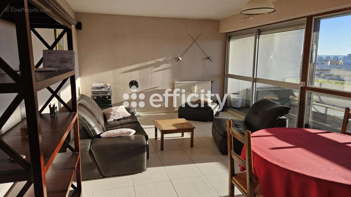 Appartement à MAISONS-ALFORT