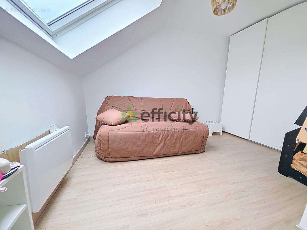 Maison à LA QUEUE-EN-BRIE