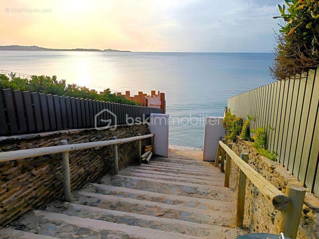 Appartement à SIX-FOURS-LES-PLAGES