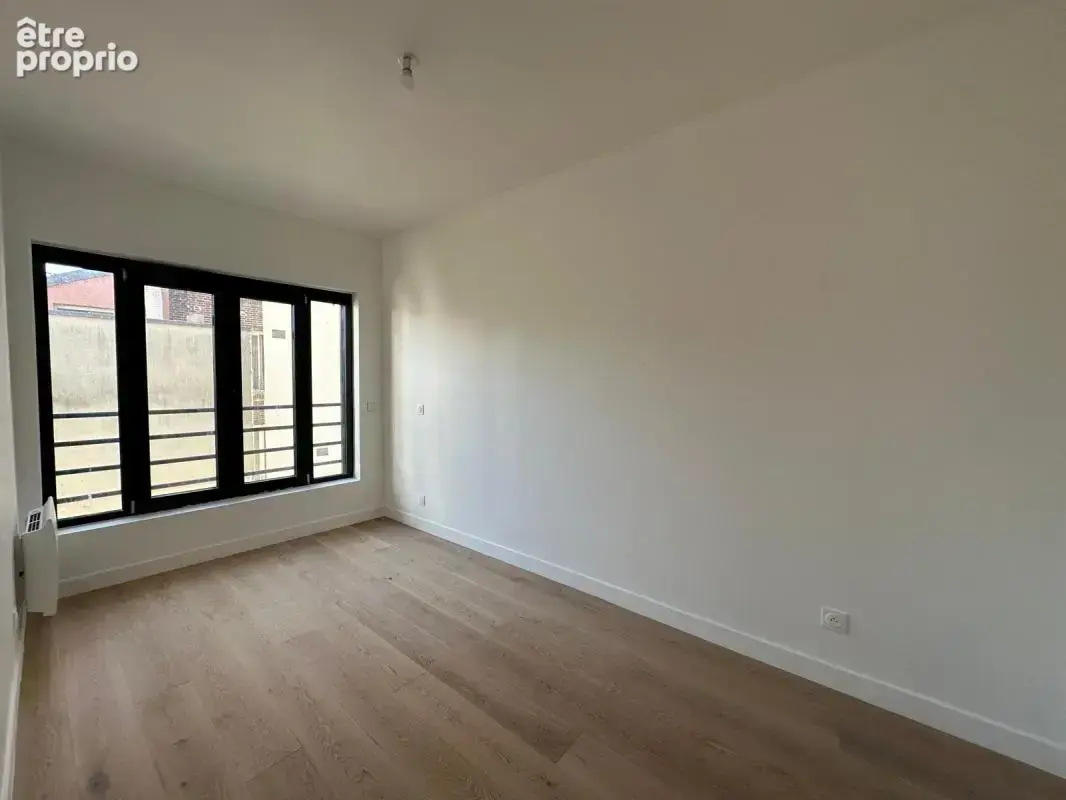 Saint-Ouen – Spacieux T4 familial rénové avec prestations premiums - photo 12