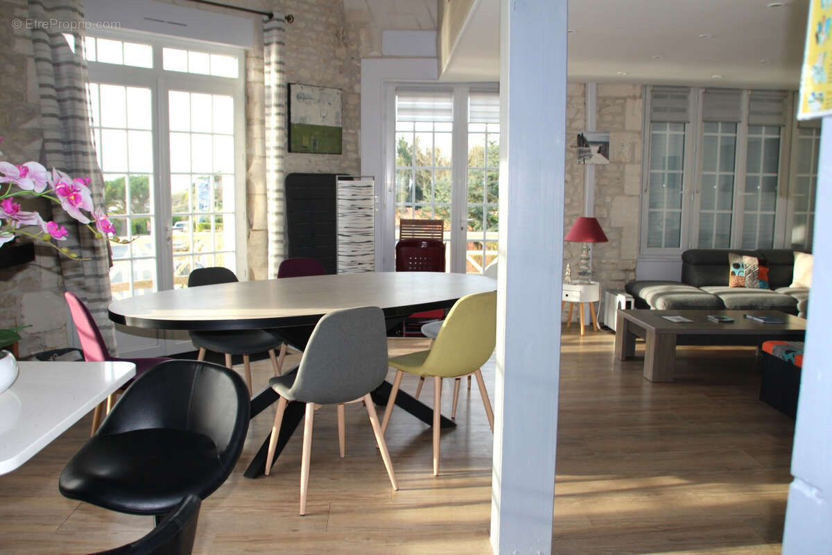 Appartement à MESCHERS-SUR-GIRONDE