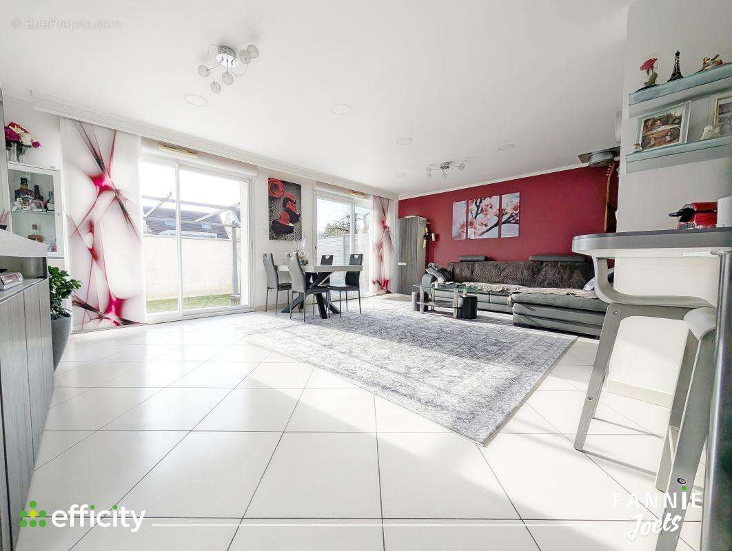 Maison à SAINT-GRATIEN