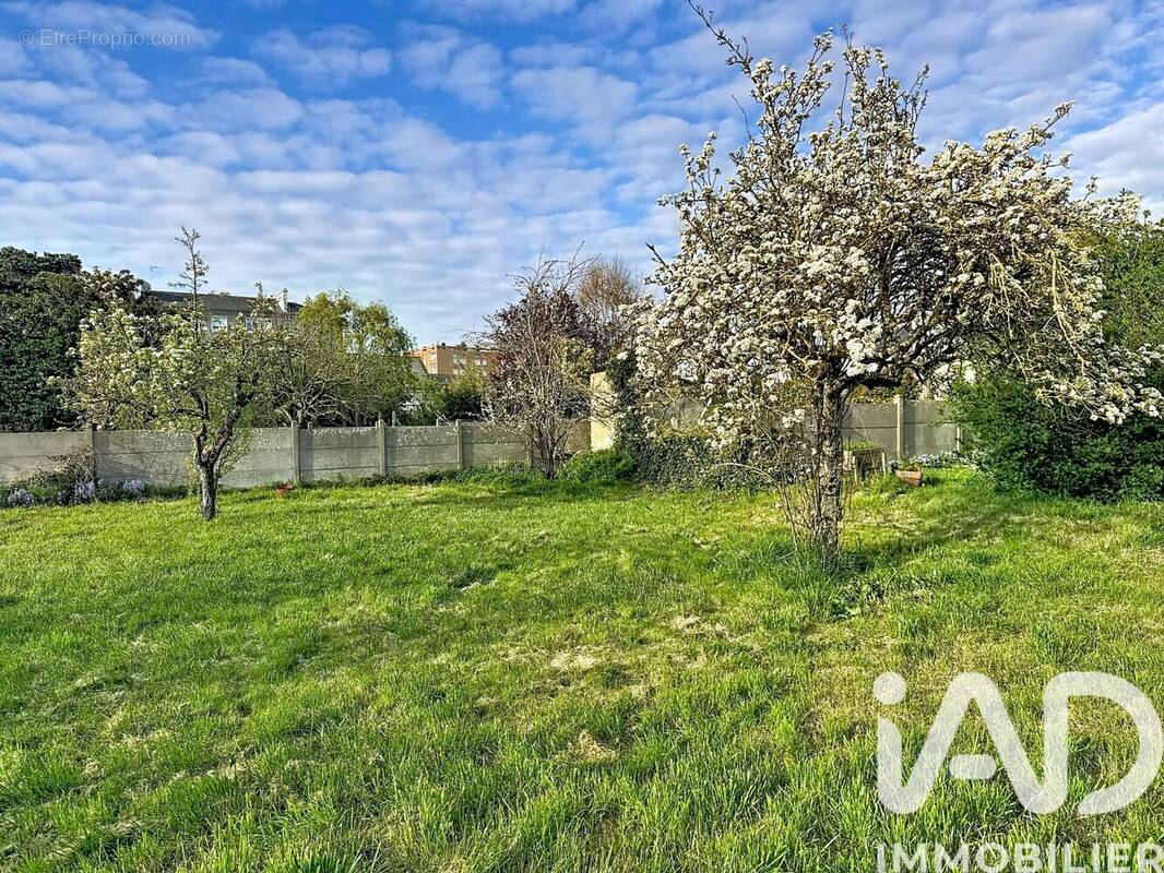 Photo 1 - Terrain à SAINT-BRIEUC