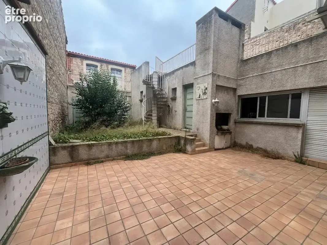 Maison de ville de caractère avec Jardin et Garage au cœur de Cabestany — 217 m2 habitables - photo 2