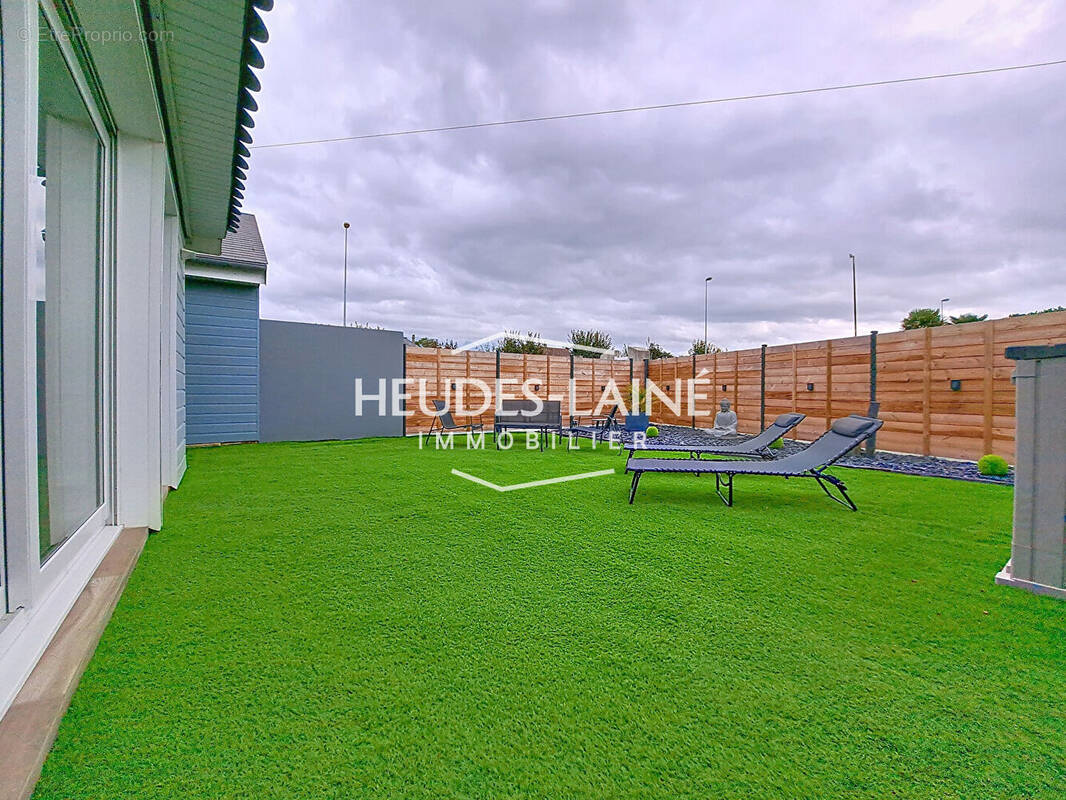 Maison à SAINT-PAIR-SUR-MER