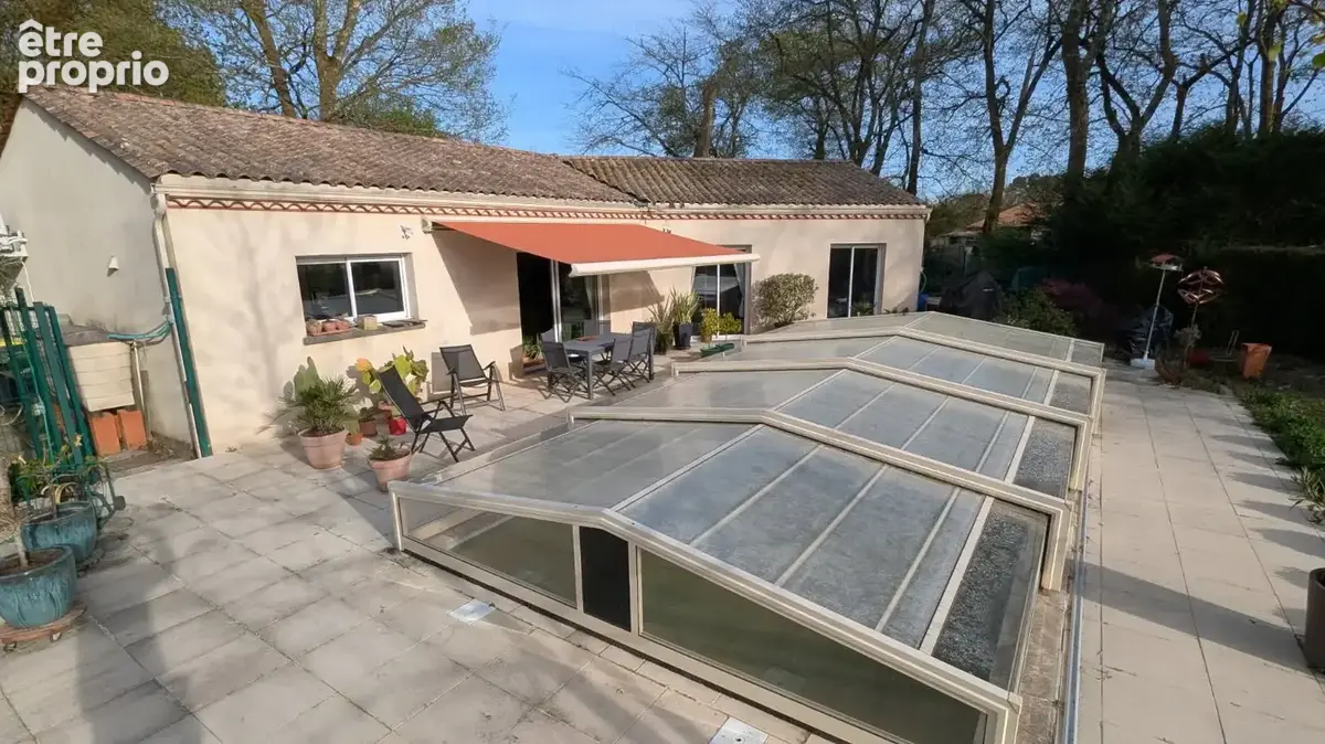 Maison 4 chambres, studio indépendant et garage sur belle parcelle de 1840m2 - photo 10
