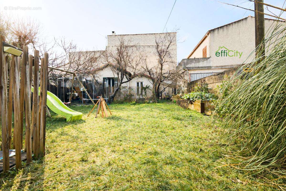 Maison à MARSEILLE-10E
