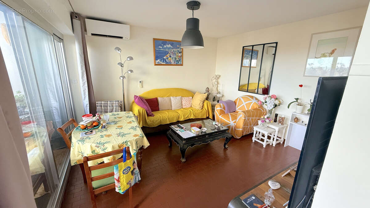 Appartement à CANDILLARGUES