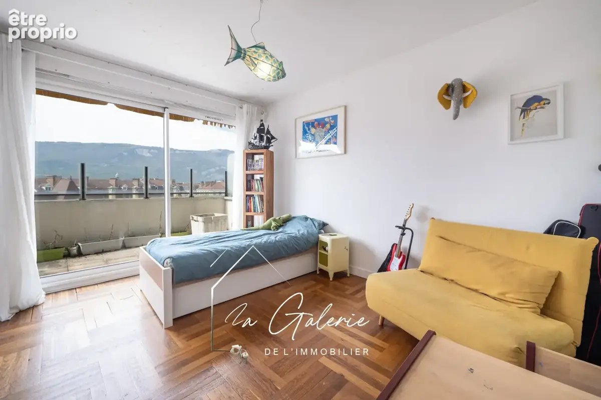 Magnifique appartement en dernier etage avec terrasse hyper centre de grenoble - photo 16