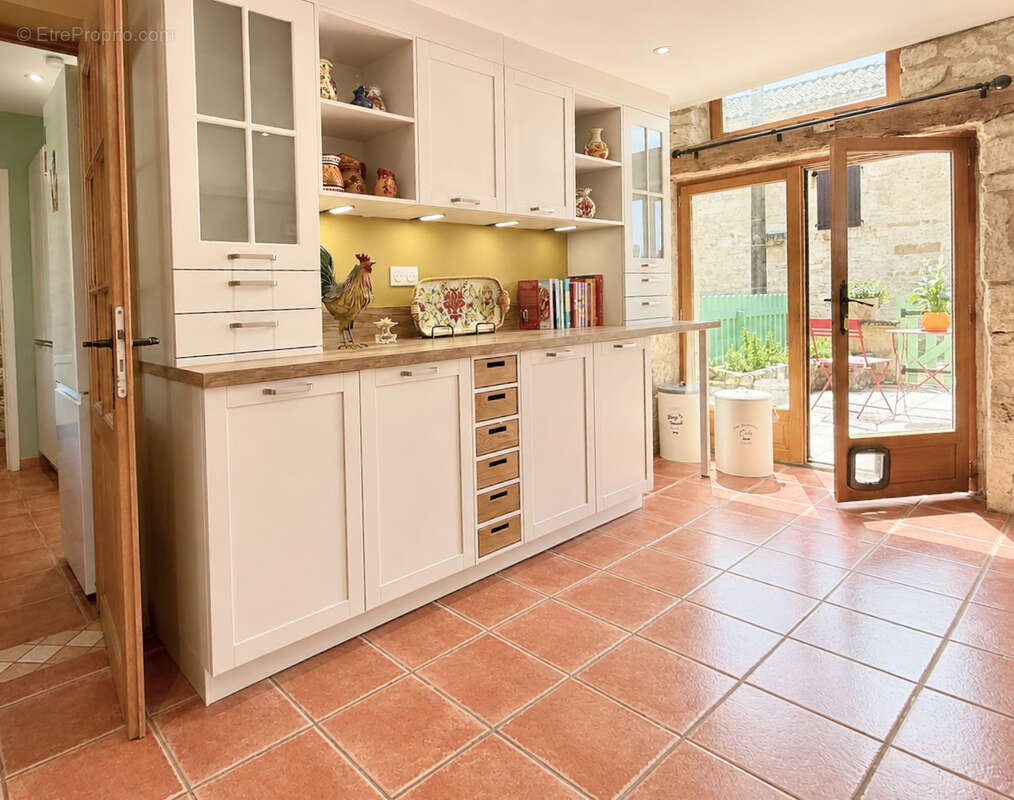 TARN ET GARONNE-PUYLAROQUE -  Maison de campagne  rénovée,3 chambres, avec piscine,et dependance - photo 8