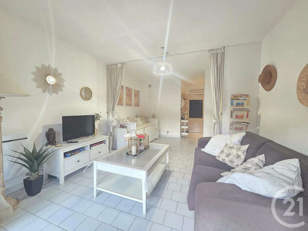 Appartement à HYERES
