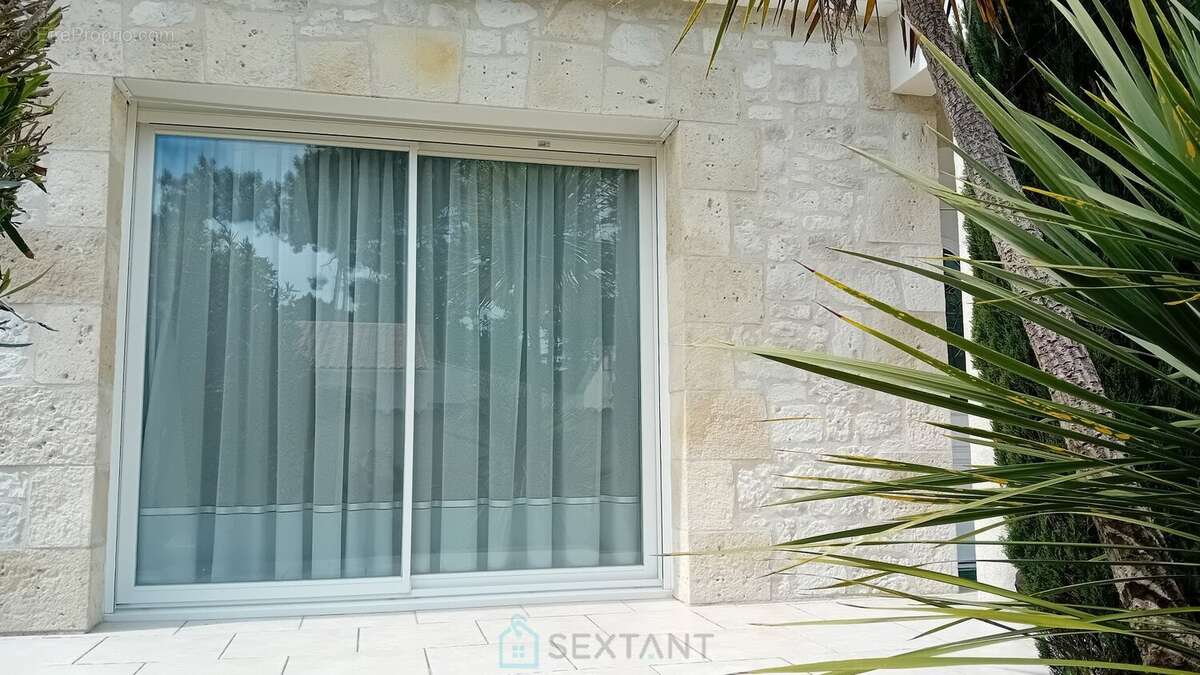 Maison à LES MATHES