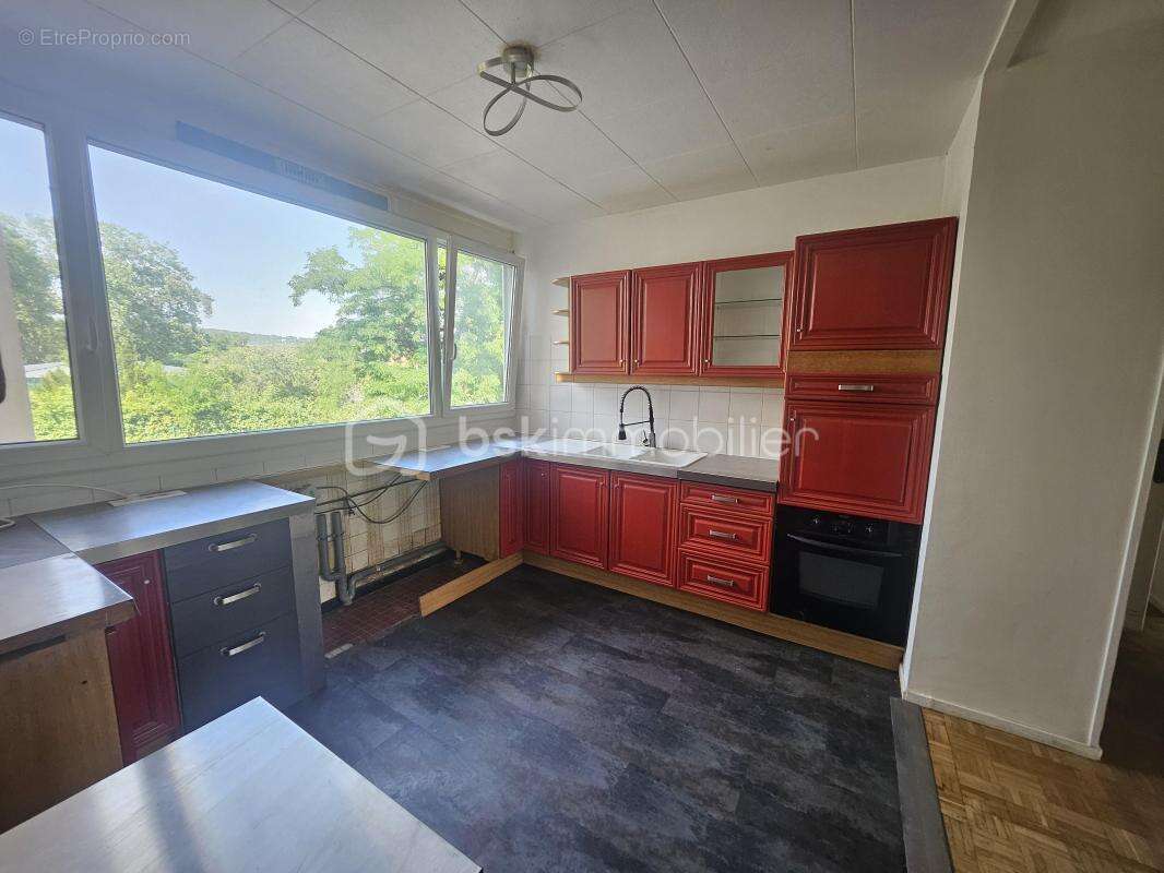 Appartement à LES MUREAUX