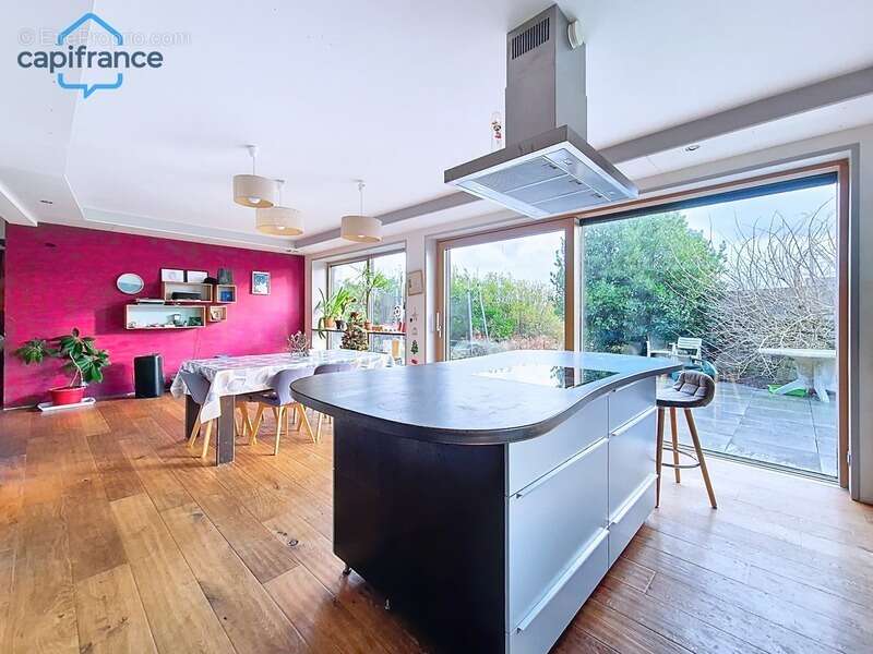 Maison à PLOUGUERNEAU