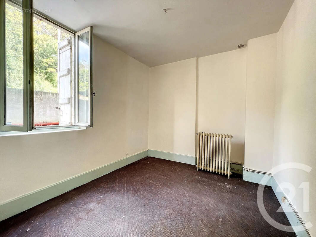 Maison 208 m² à Agen  - photo 8