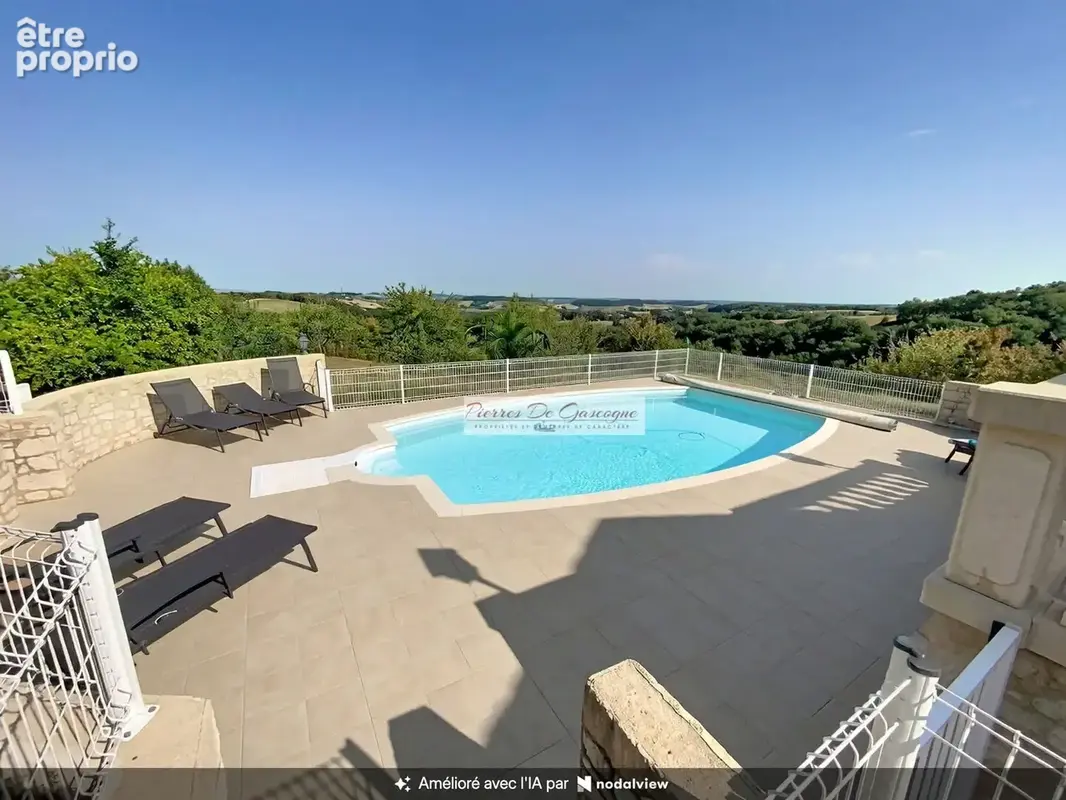 Piscine avec vue panoramique