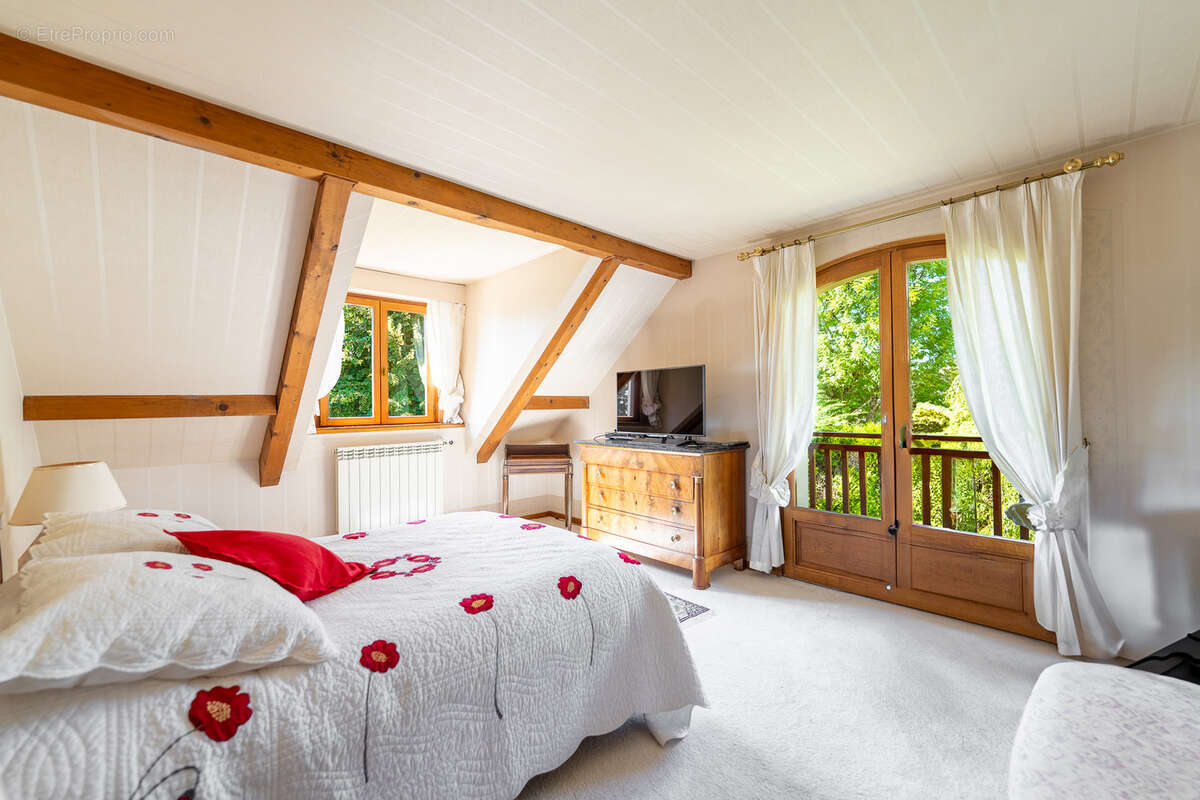 Maison à DIVONNE-LES-BAINS