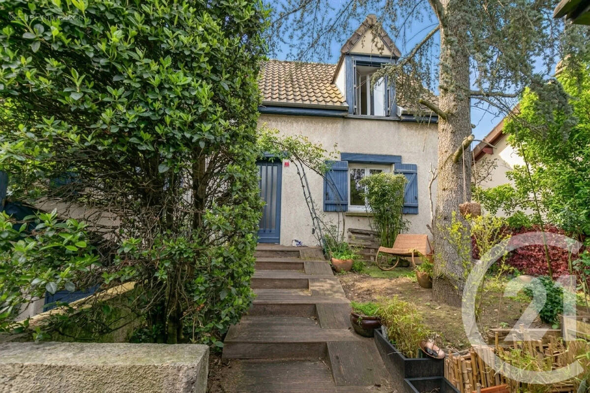 Maison à CHAMPIGNY-SUR-MARNE