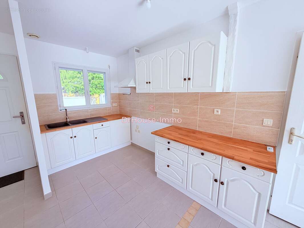 Maison 80 m² à Avensan  - photo 2