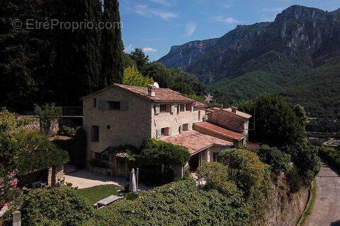 Maison à MOUGINS