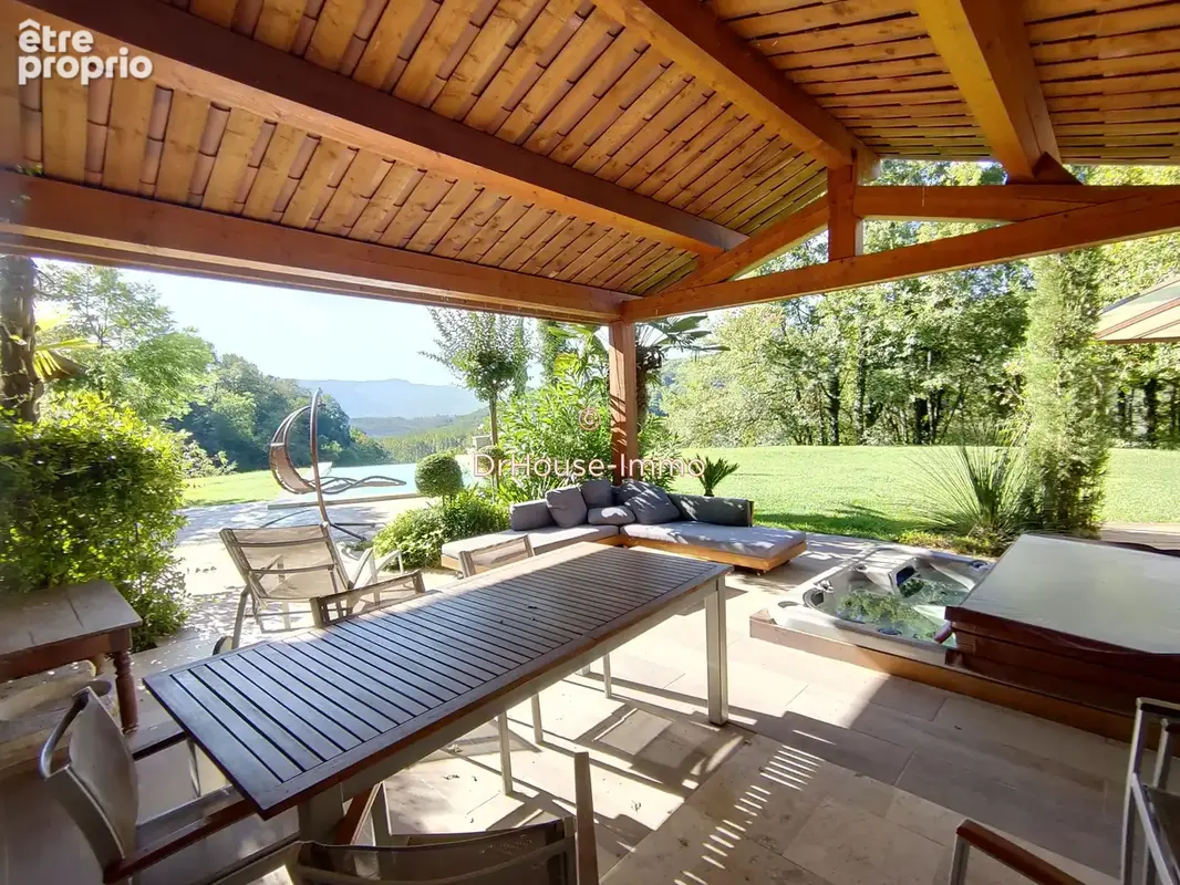 Maison 7 pièces 483 m² à vendre à Saint-Verand (38160) - photo 6