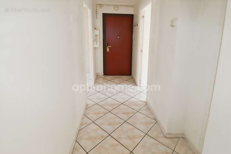 Appartement à FONTAINE