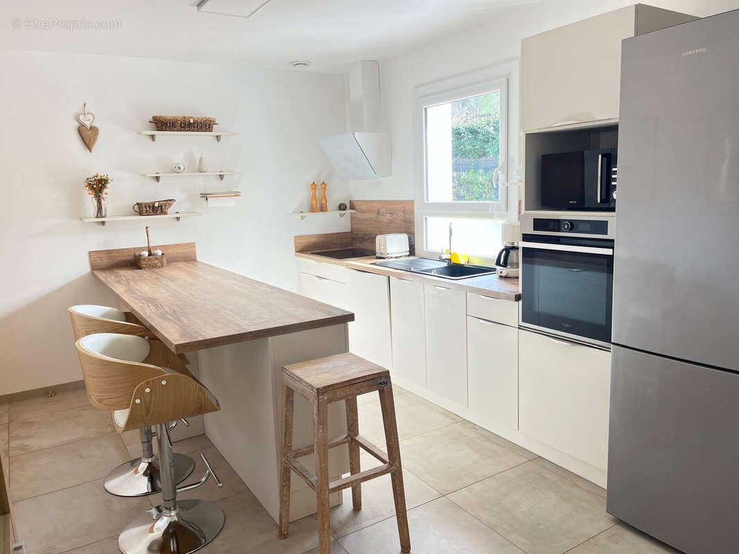 Maison à BAGNOLS-EN-FORET