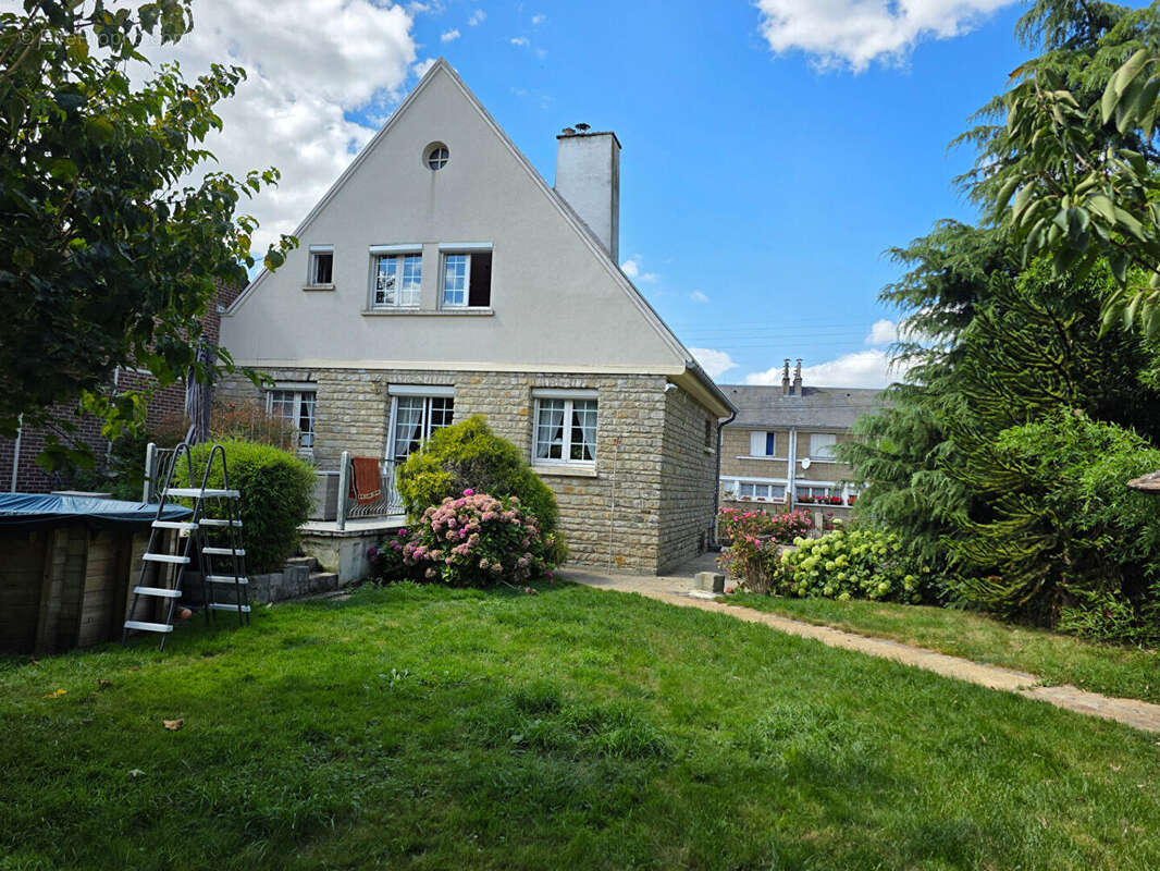 Maison à AUMALE