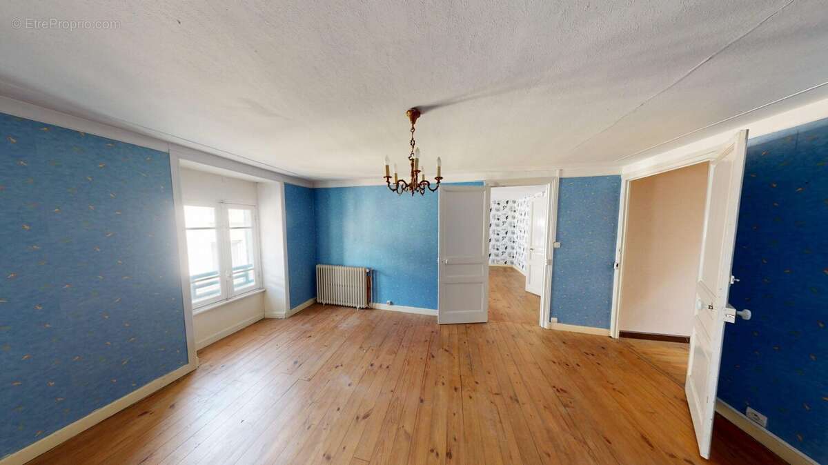 Appartement à LAMBALLE