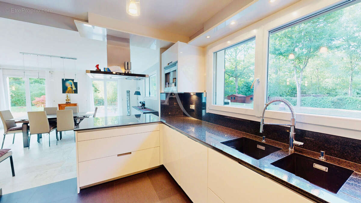 Maison à LAGNY-SUR-MARNE