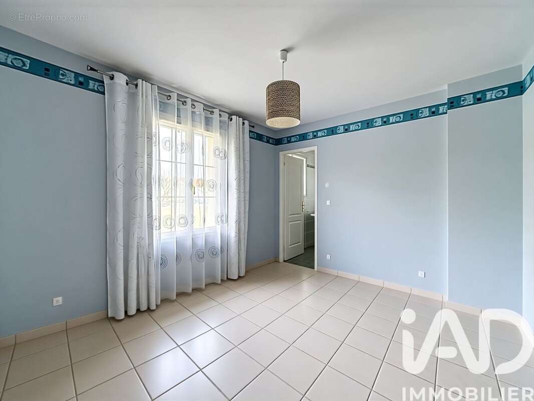 Photo 6 - Maison à SAINT-SAUVEUR-D'AUNIS