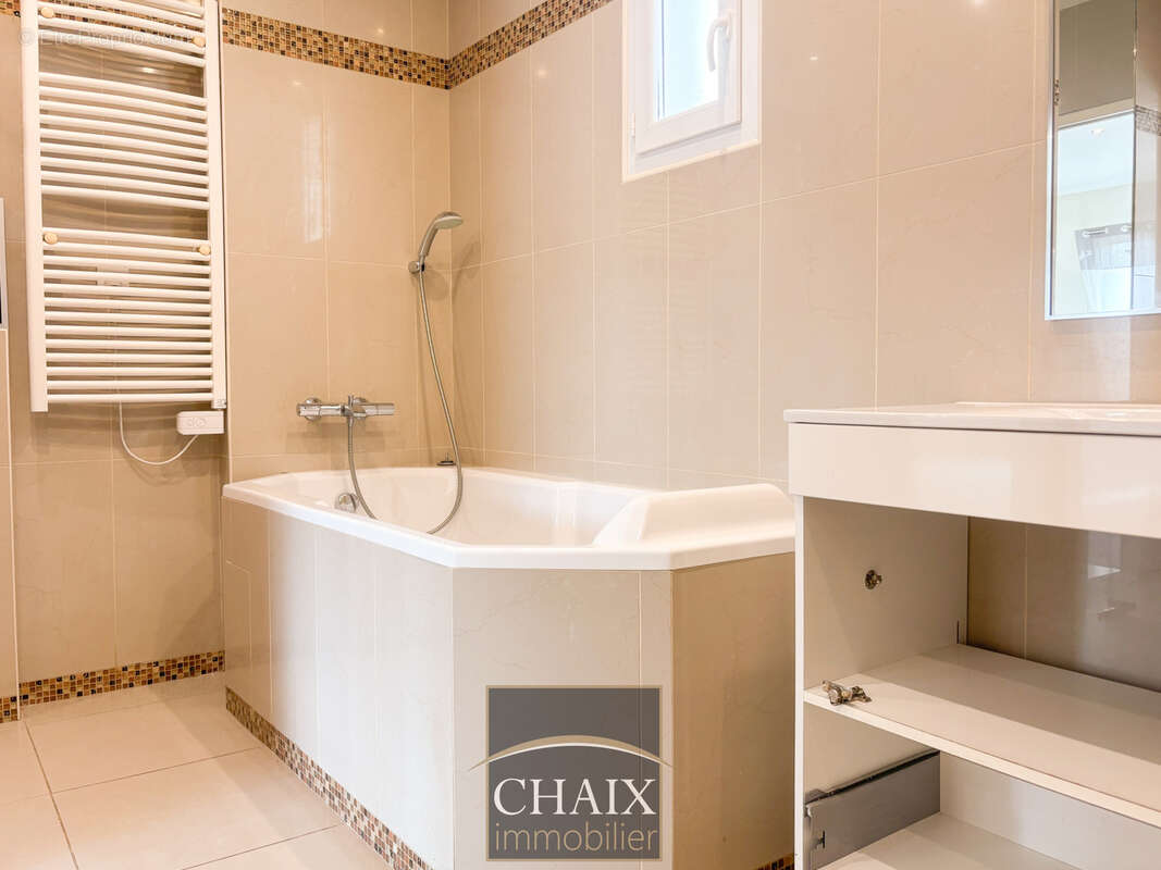 Maison à CARNOUX-EN-PROVENCE