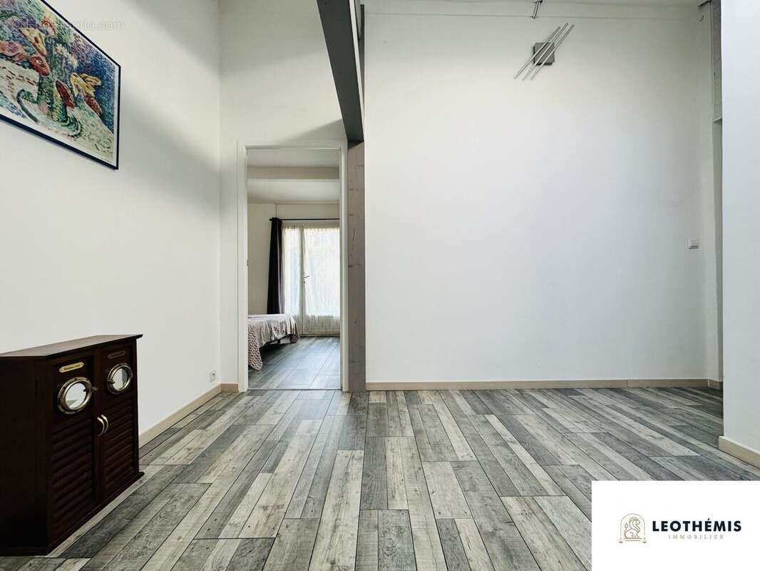 Maison à CHAILLEVETTE