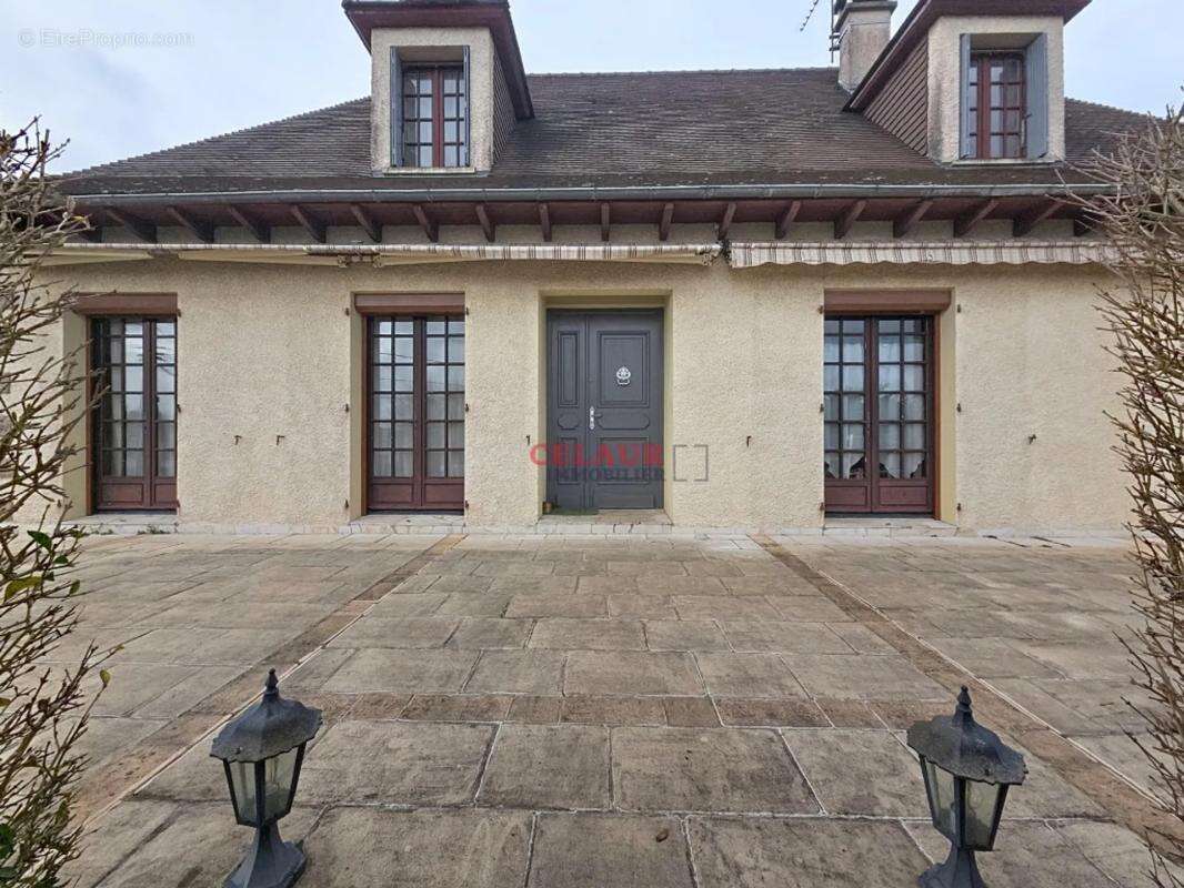 Maison à LUBERSAC