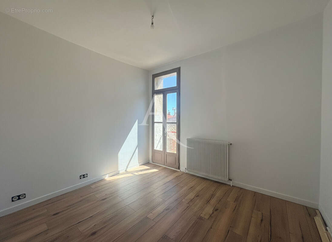 Appartement Sète 3 pièce(s)  duplex de124 m2 - photo 6
