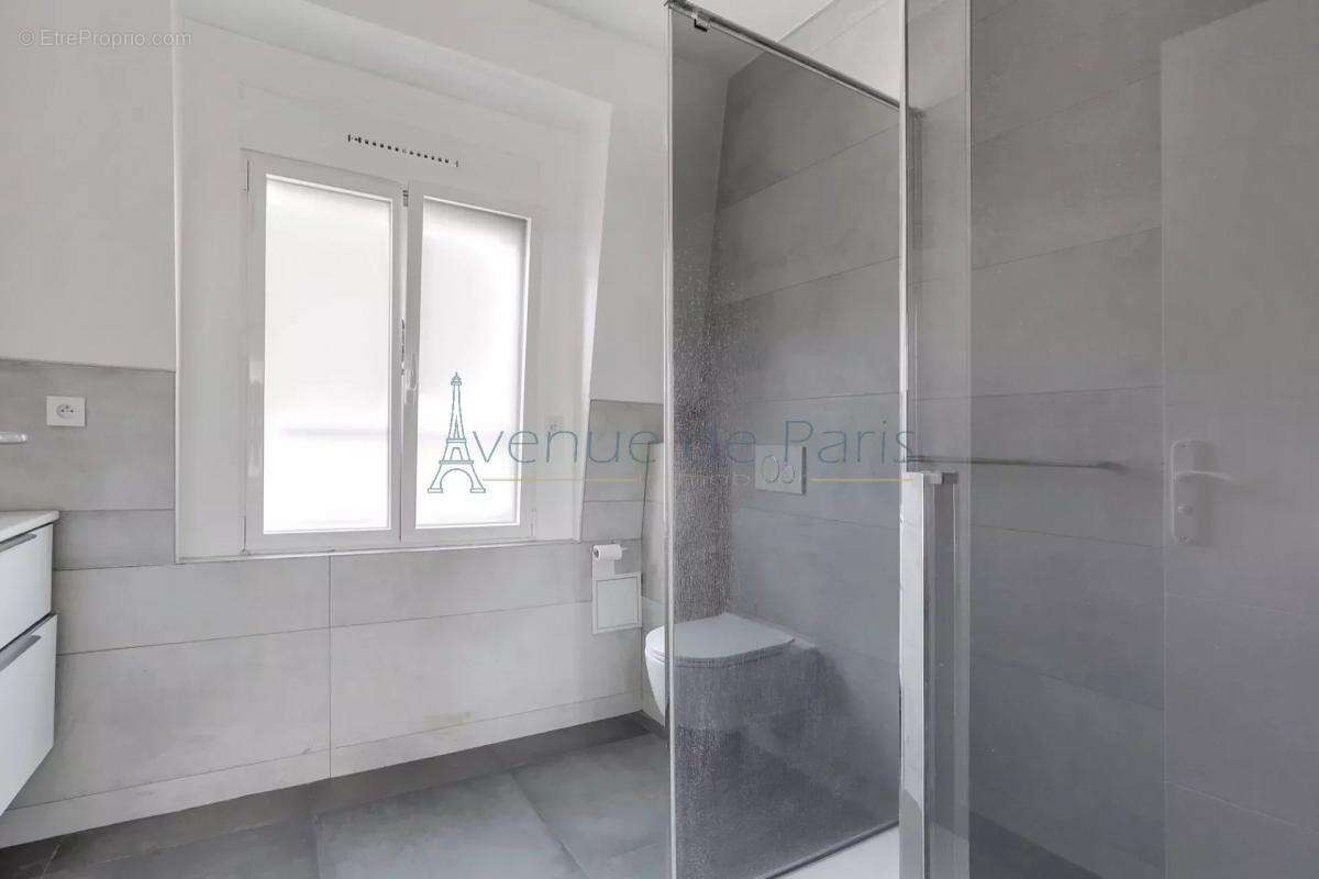 Appartement à SURESNES