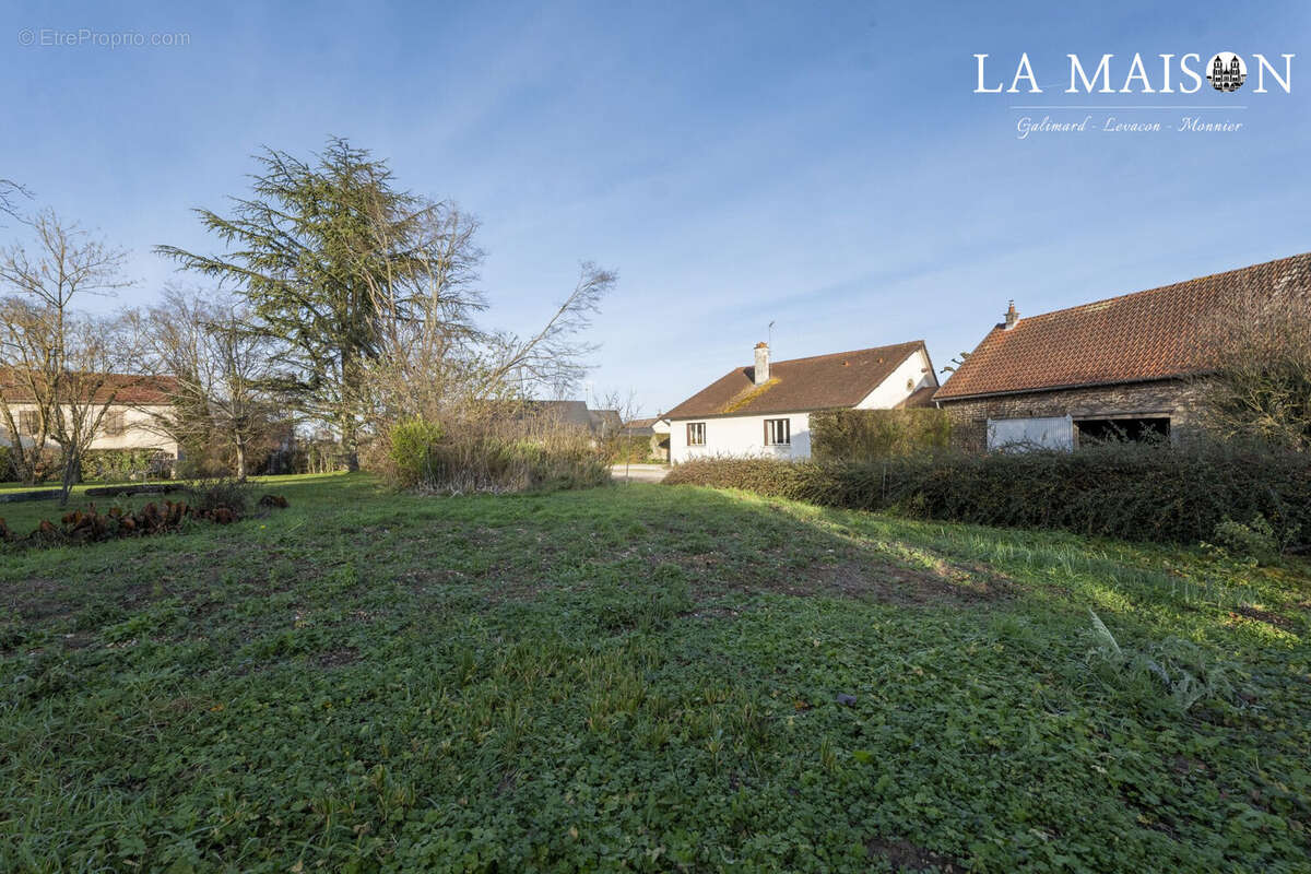 Maison à SAULON-LA-RUE