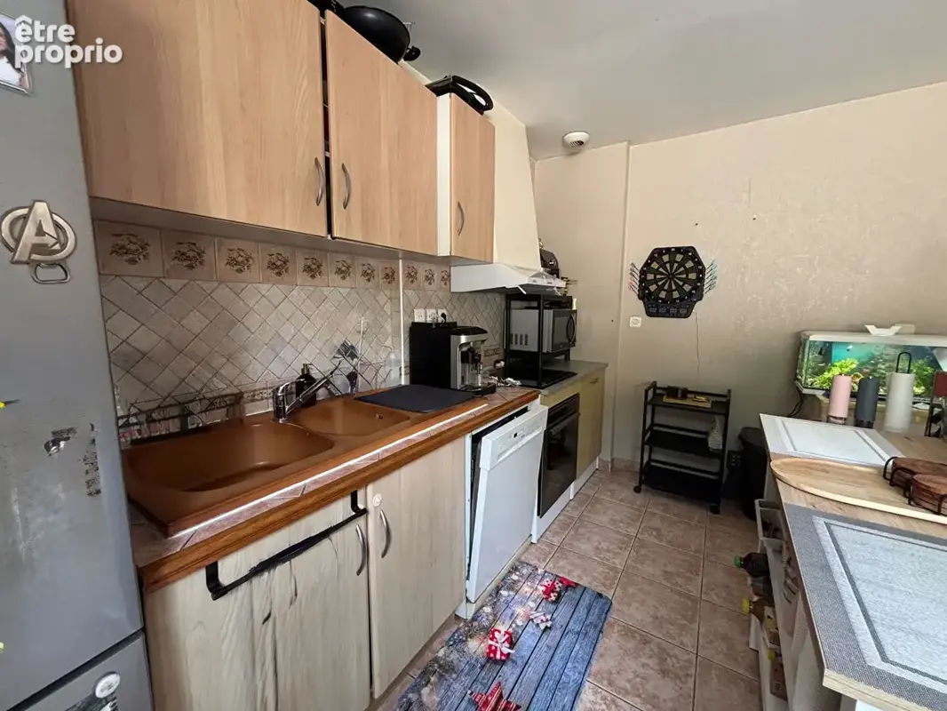A vendre - type  3 avec jardin et 2 parkings prives- châteauneuf - photo 3