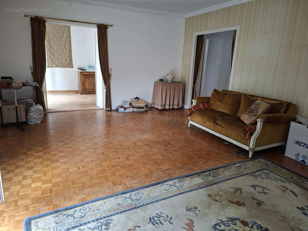 Appartement à VERSAILLES