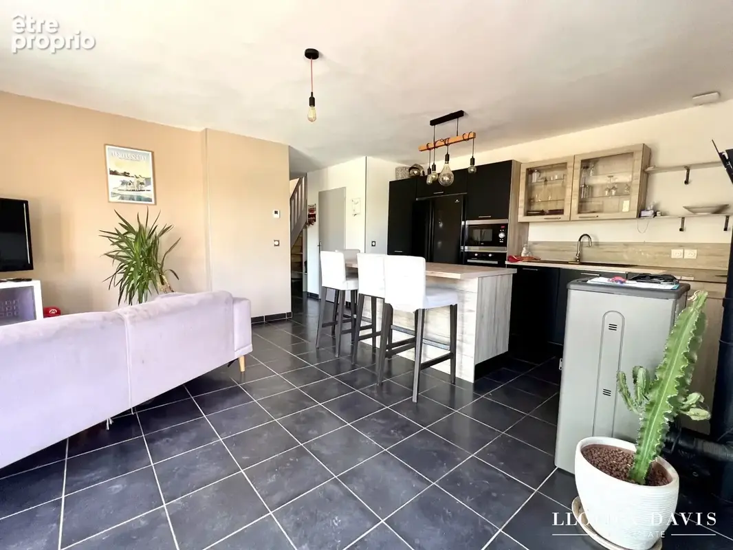Maison 5 pièces 98 m² à vendre à Bagnols-En-Foret (83600) - photo 4