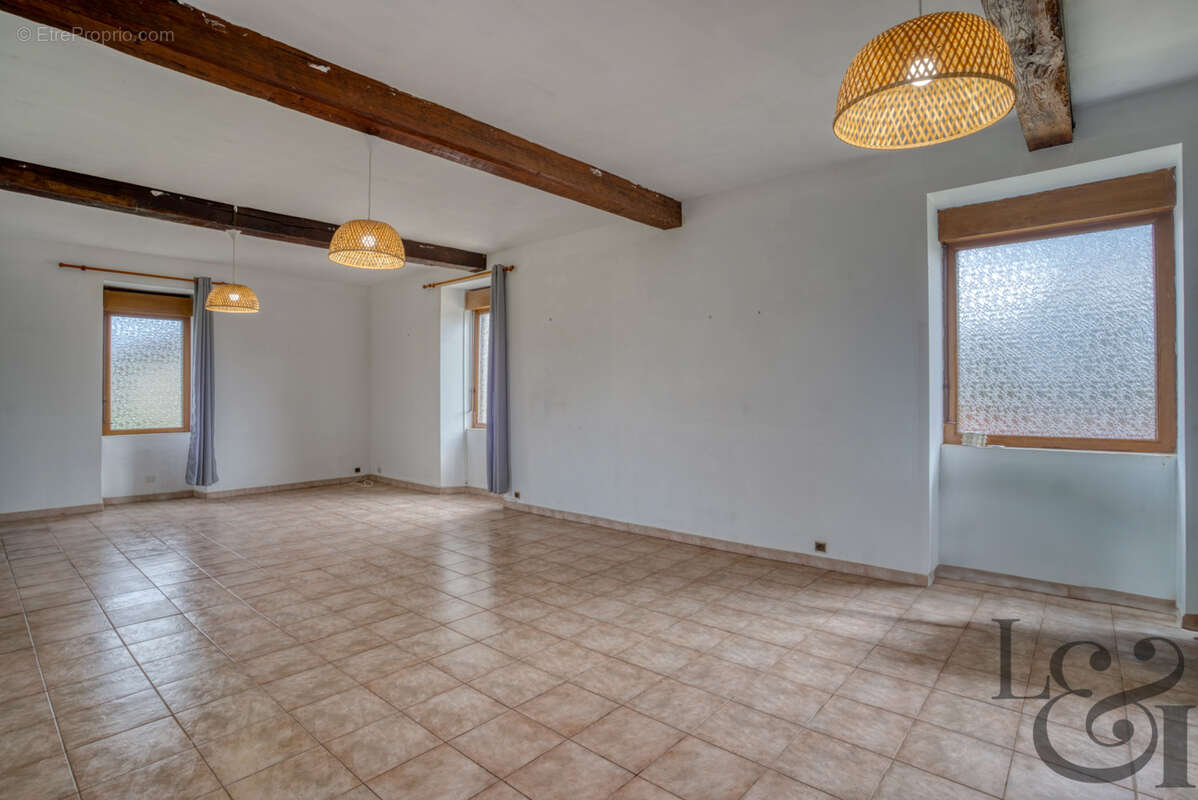 Maison à HAUTEFAGE-LA-TOUR