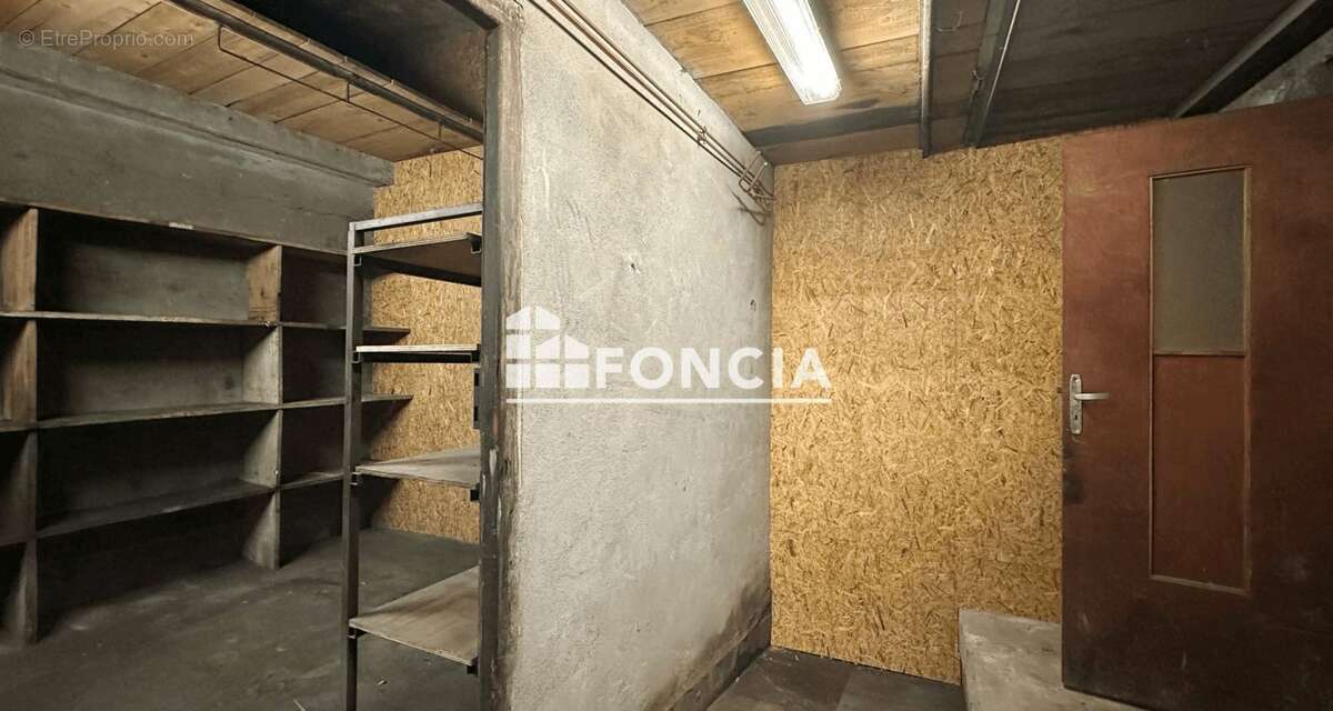 Local commercial / entrepôt - photo 9