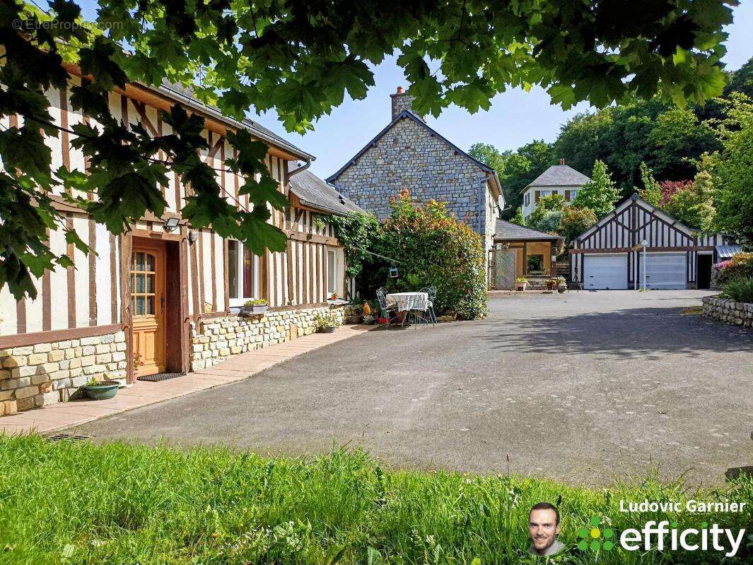 Maison à MORTAIN