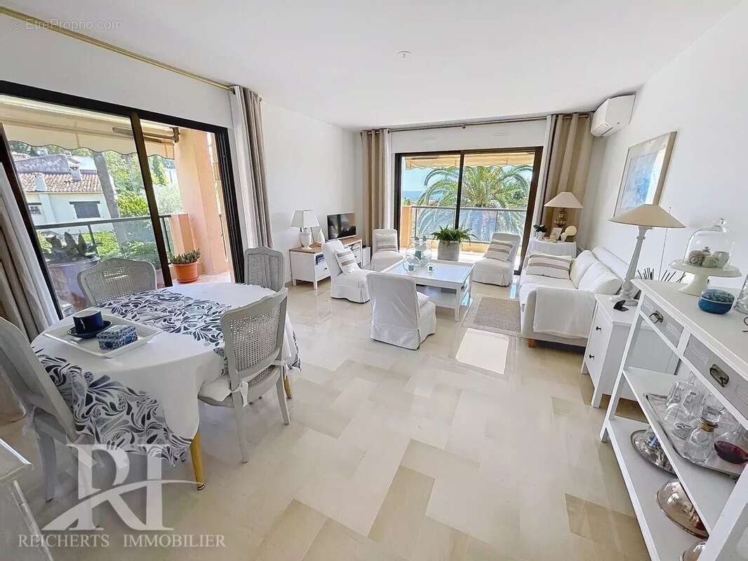Appartement à LE CANNET