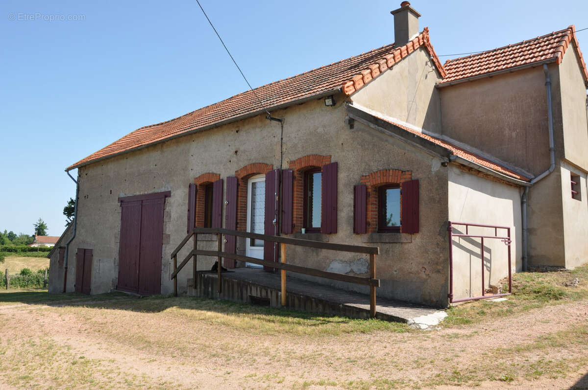 Jolie fermette à la campagne, 2 chambres, dépendances et terrain de 3090 m2 - photo 25