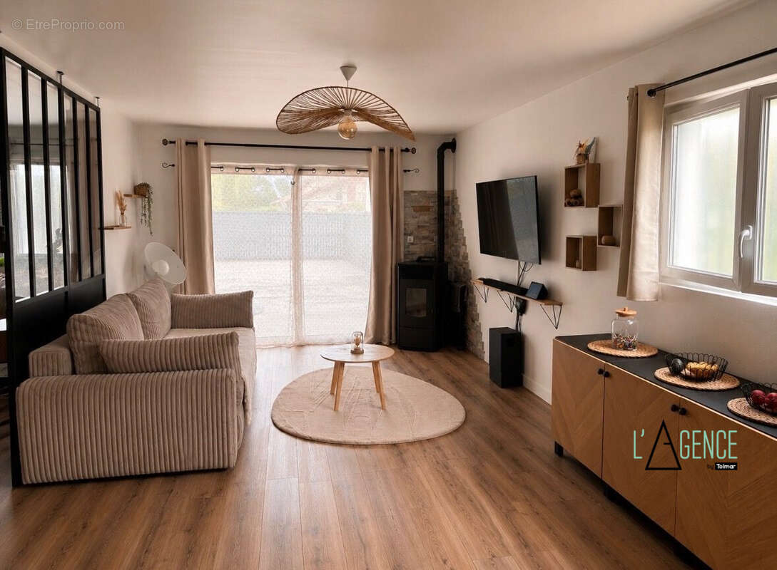 Appartement 84 m² à Ambares-Et-Lagrave  - photo 2